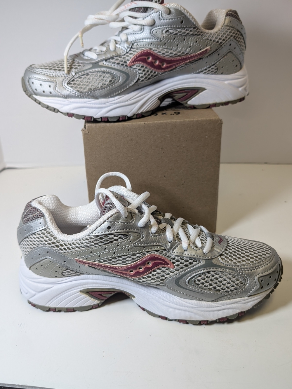 Saucony Women's Silver & Burgundy Running Shoes